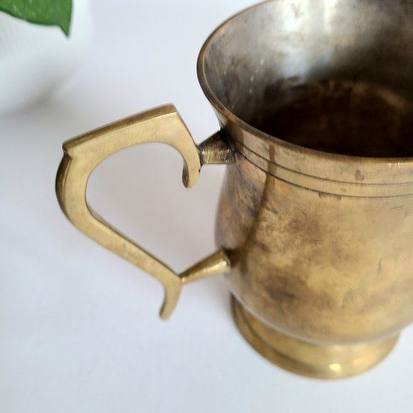 Vintage brass cup - Picture 4 of 8
